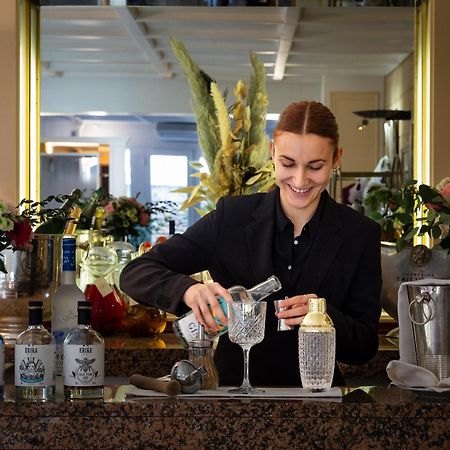 Hotel Restaurant Le Centenaire Les Eyzies Dış mekan fotoğraf