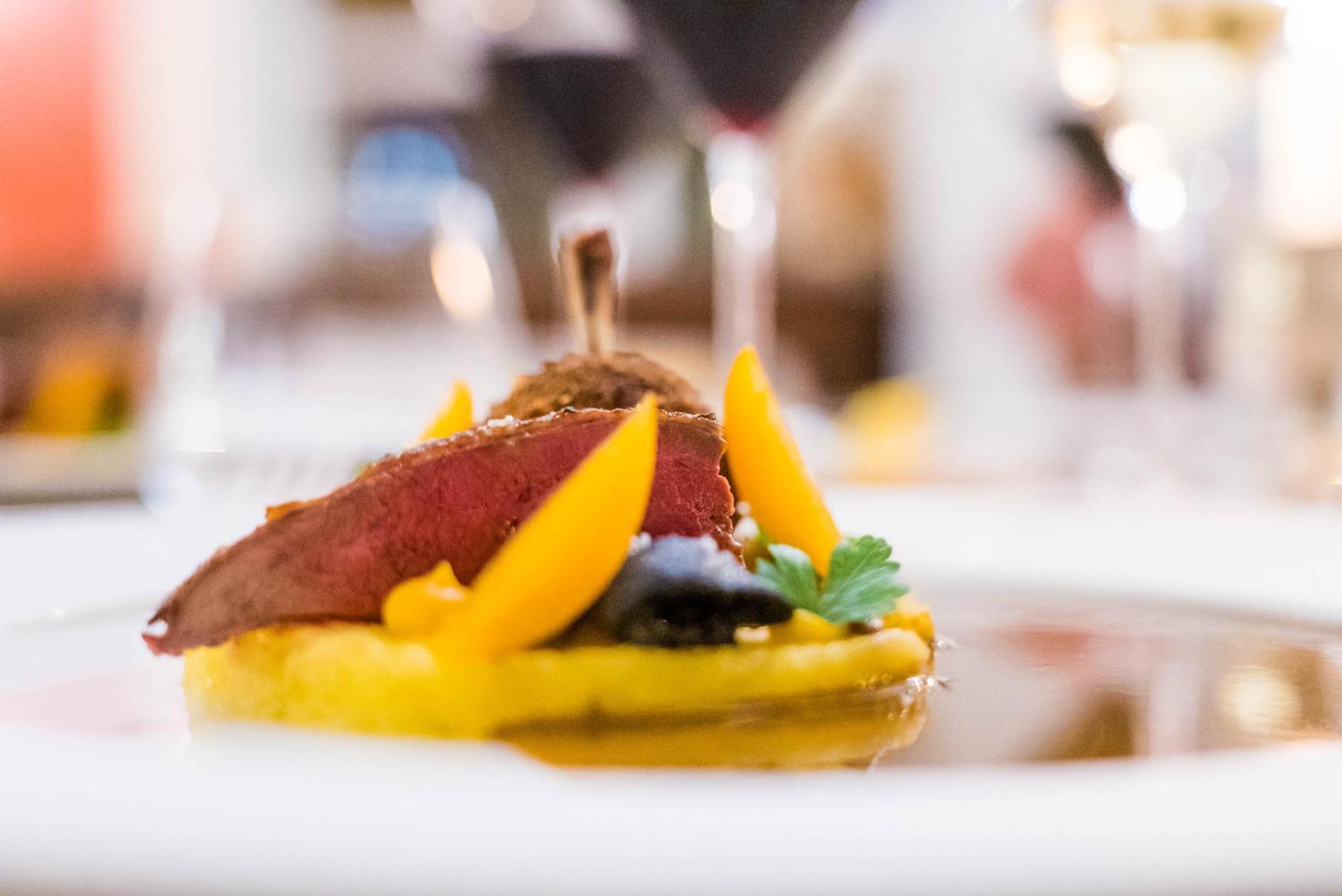 Hotel Restaurant Le Centenaire Les Eyzies Dış mekan fotoğraf